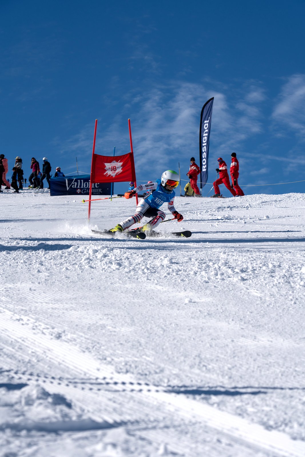 Passage de porte en slalom devant le public, JB Cup à Valloire
